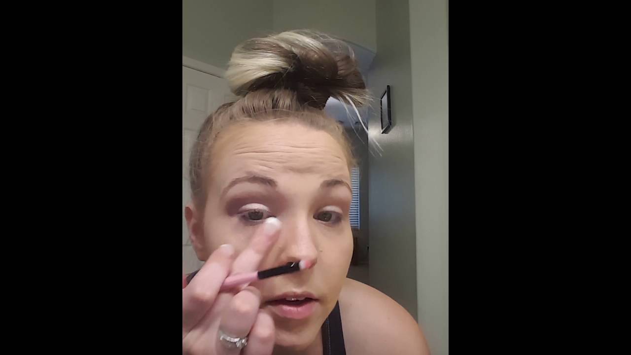 Milani Palette 04 plum basics