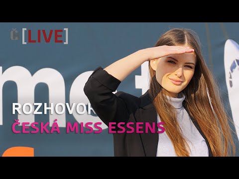 Česká Miss Essens Klára Vavrušková veze na Miss Universe národní kostým