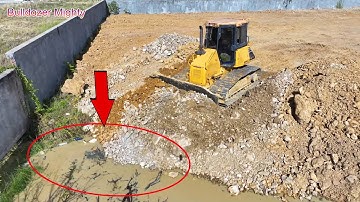 Updating! Filling up land huge, KOMATSU DR51PX Bulldozer, Dump Truck Unloading