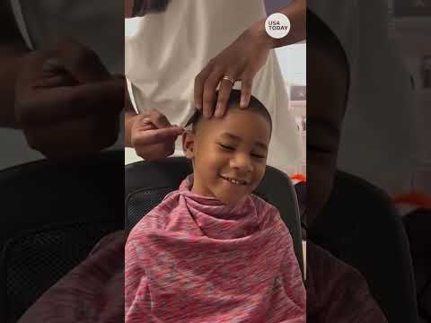 Creative dad uses a spoon to give his son a haircut | USA TODAY #Shorts