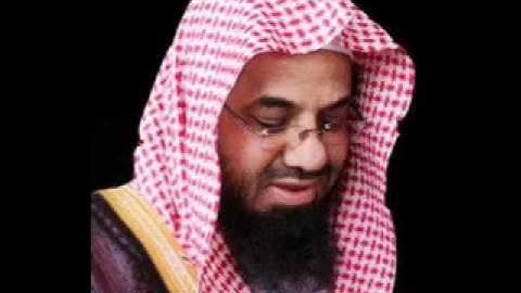 الشيخ سعود الشريم يبكي في سورة الفاتحه أثناء الصلاة