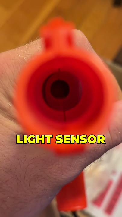 How Does the NES Zapper Work? #shorts