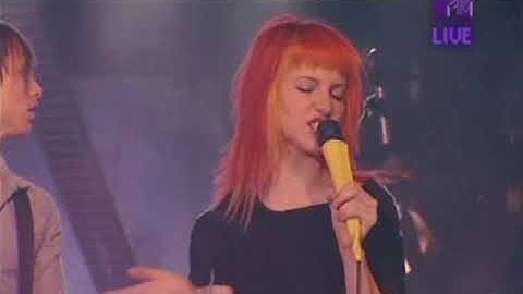 Paramore - Misery Business (Live @ MTV Lair)