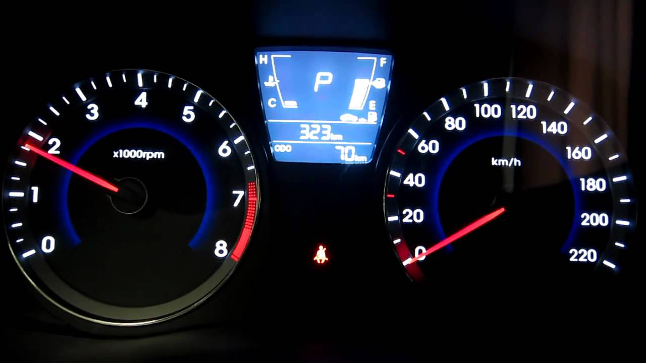 символы на приборной панели автомобиля Hyundai Solaris