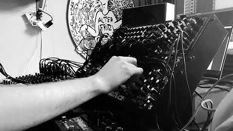 TANGIE - 1,5hr improvised modular techno (live) 005