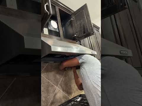 mr-lit-kitchen-vent-hood-install