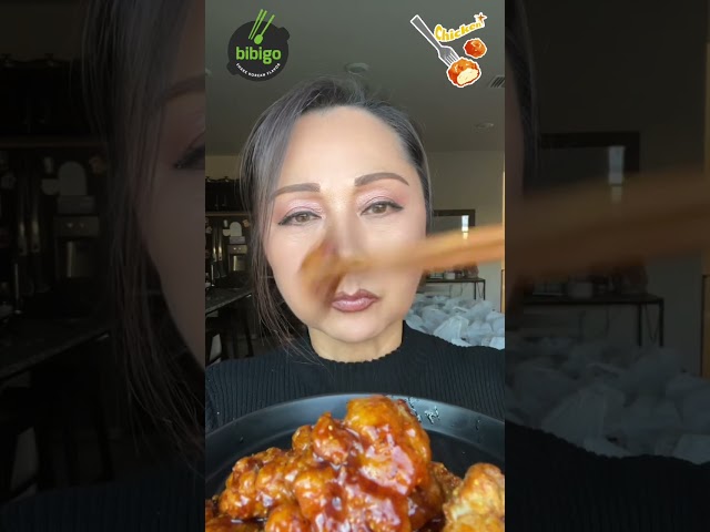 KOREAN 🇰🇷 SPICY 🌶️ CRISPY BONELESS CHICKEN MUKBANG! #shorts
