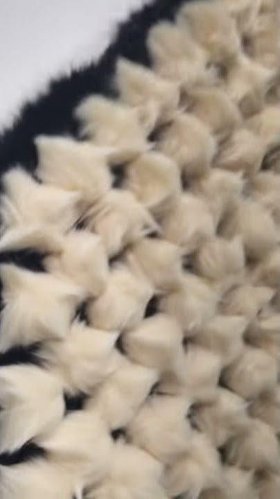 PomPom Mirror - Mechanism