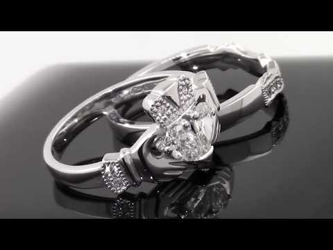 claddagh-engagement-&-wedding-ring-set-with-pear-shaped-diamonds