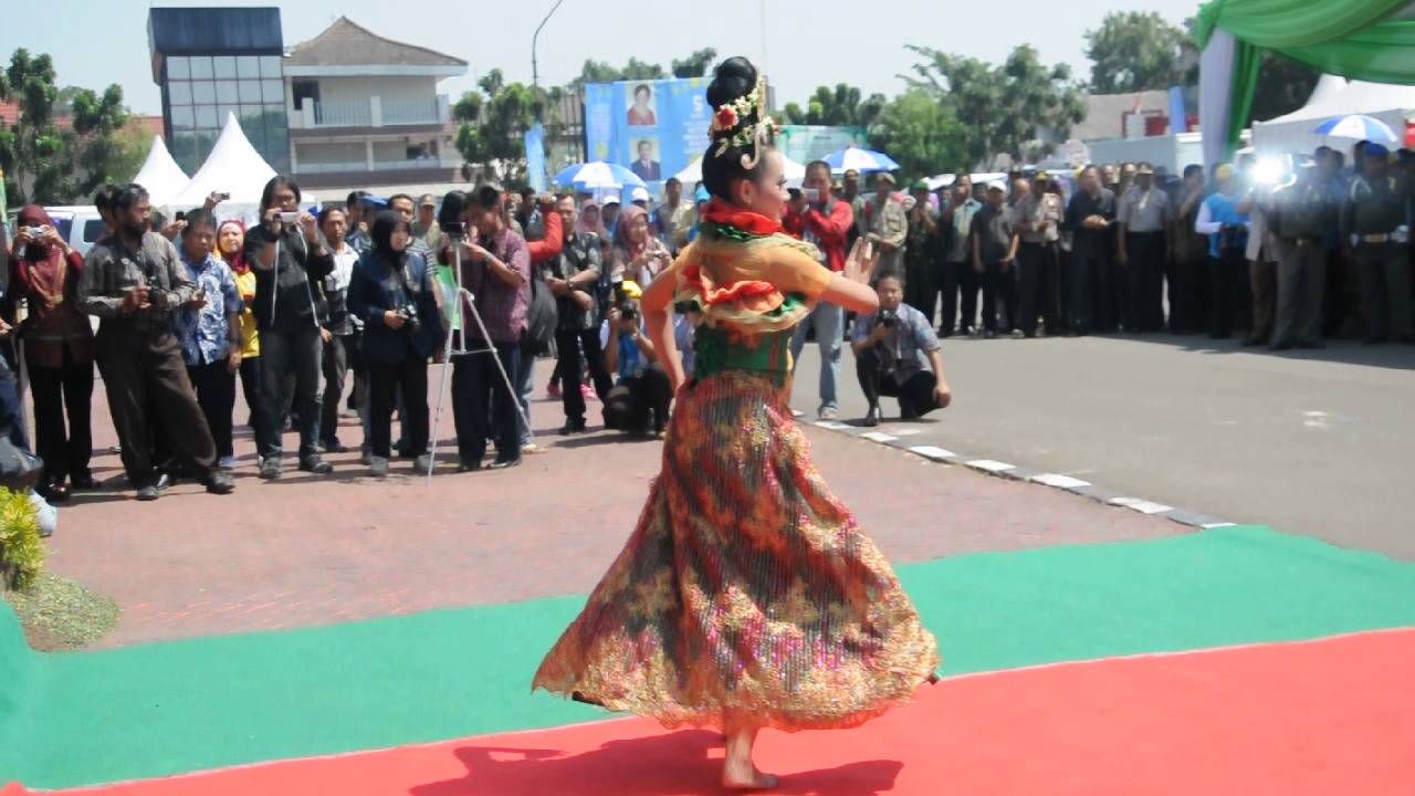 GOYANG KARAWANG - Angklung & Arumba SMP Negeri 1 Karawang