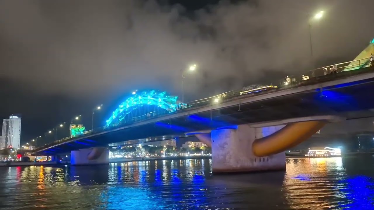 Han River Cruise at Night