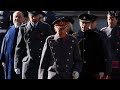 Король Чарльз III и принц Уильям почтили память павших на Первой мировой 2 минутами молчания