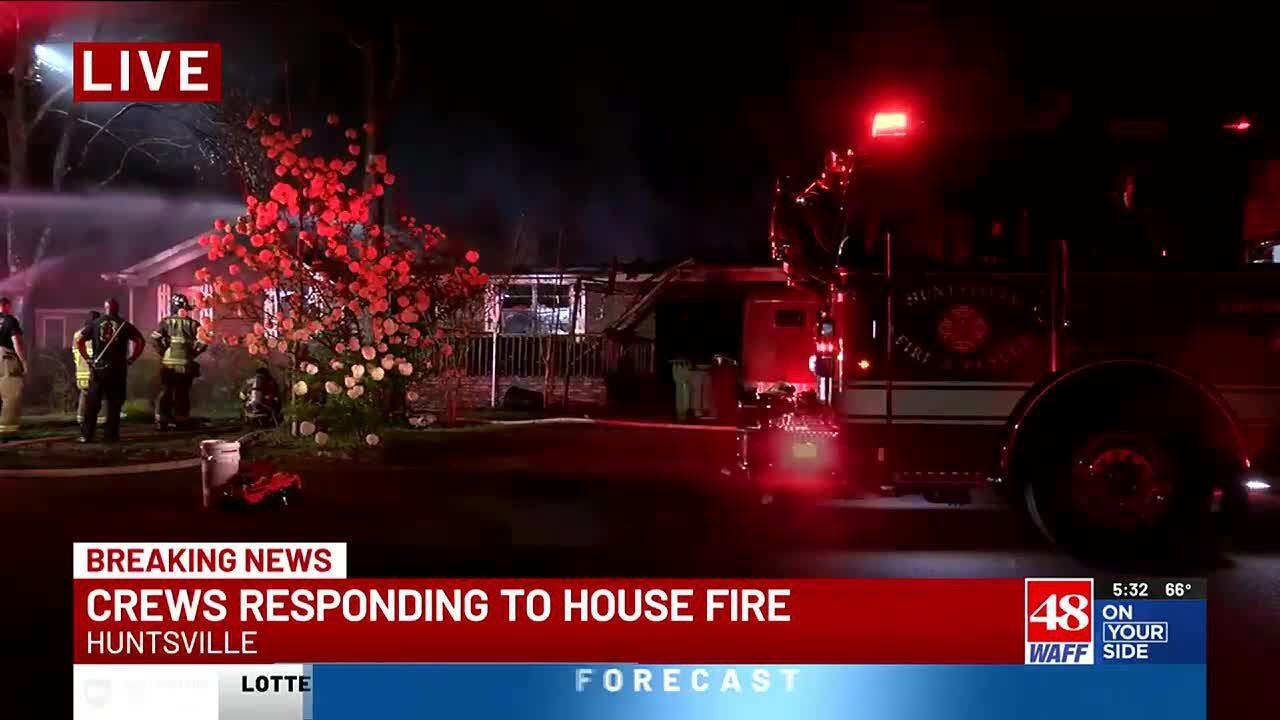Crews respond to house fire in south Huntsville - YouTube