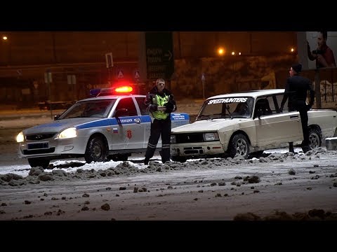 Дрифт полиция. Дрифт полиция ВАЗ. ДПС поймали ВАЗ 2107. ГАИ погоня зима. Тюмень дрифт полиции.