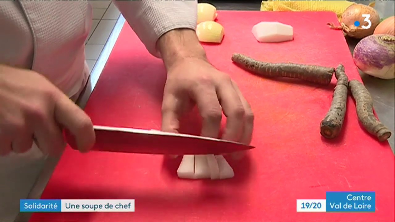 Chartres : repas solidaire distribué aux sans-abris france télévisions sport