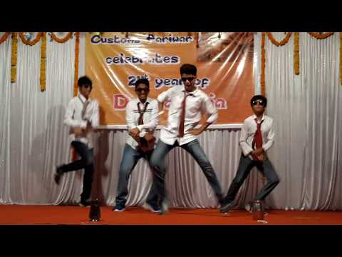 most-funny-dance-on-bollywood-songs-(hindi)