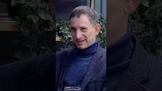 Трамп поводить себе, як Брежнєв / ПОРТНИКОВ