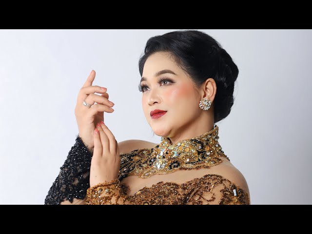 NINA MINCREUNK || SAWER PENGANTIN ADAT SUNDA || LIVE PERFORM CISARUA BANDUNG BARAT class=