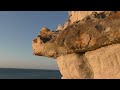 Etretat seinemaritime  la falaise damont au couchant