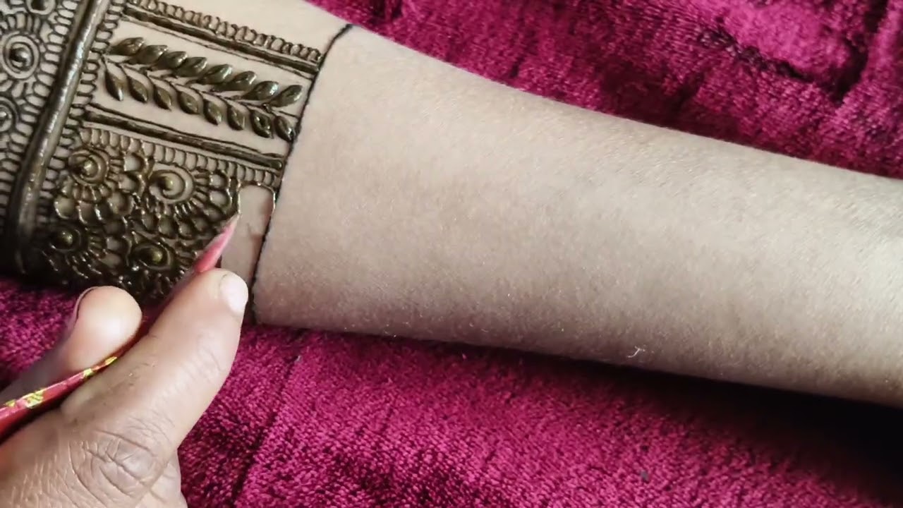 Full hand mehndi design 🥰