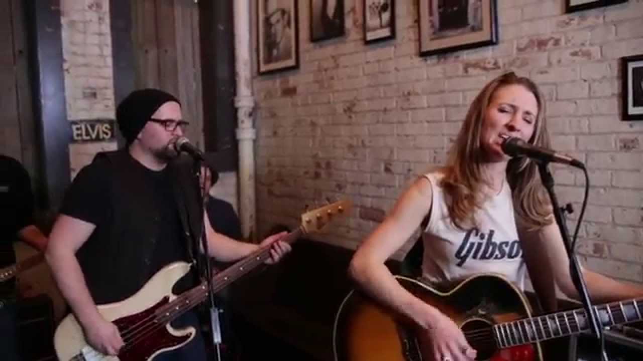 (614) City Limits with Erica Blinn & Travis Hoewischer