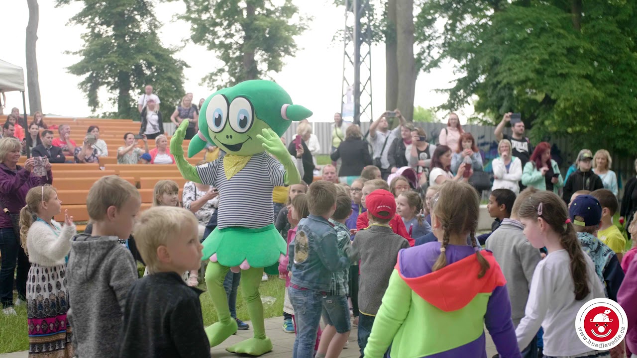 Hola, hola škola volá - sestřih Klášterec nad Ohří - Ne pětku ne - hudební divadlo Hnedle vedle