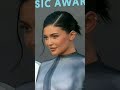 شاهد الجميلة كايلي چينير علي ريد كاربد Kylie Jenner Kim Kardashian 