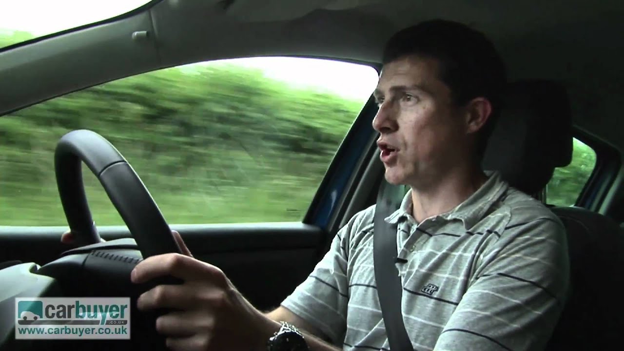 Renault Megane review - CarBuyer - YouTube