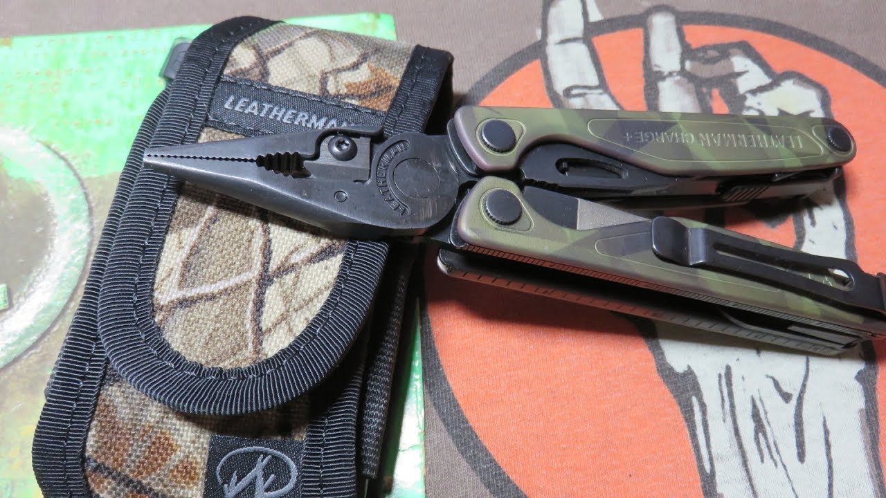 Leatherman CHARGE⊕ FOREST CAMO with 4