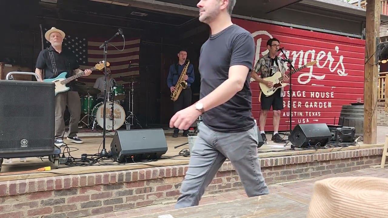 Alan sings 20 Flight Rock with Hog Branch at Bangers, ATX