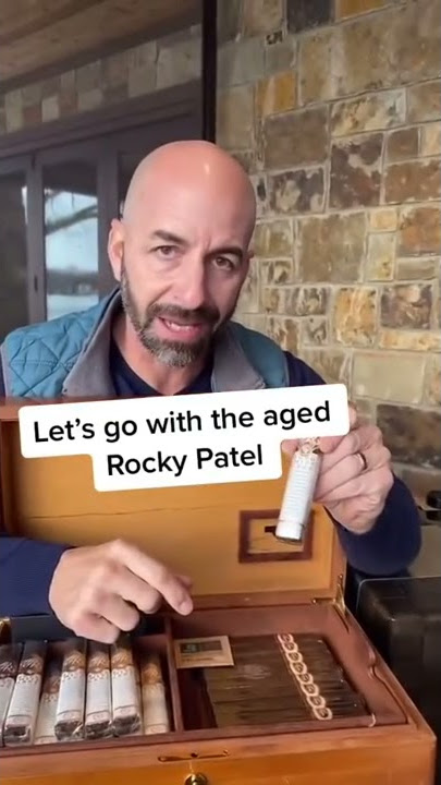 How to cut & smoke a cigar 💨