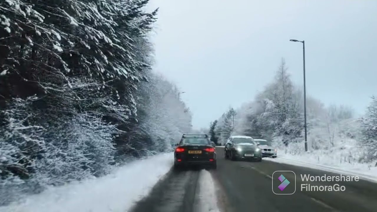 Heavy snowfall in Glasgow Scotland today on 07/01/2022