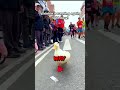 This duck got famous after running the Marathon ❤️ (@seducktive via TT)