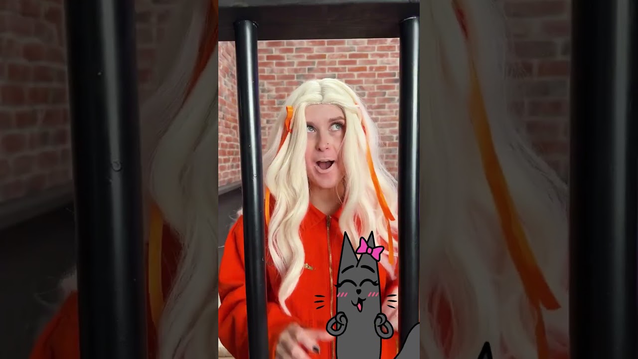 LIPSTICK DESTROYING IN PRISON 💄 | Pepper reacts 