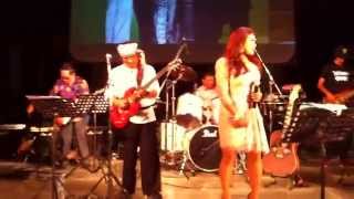 Teuk Phlieng Thlak By Chhom Nimol