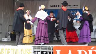 La bourrée à huit, groupe folklorique Lous Clavelous