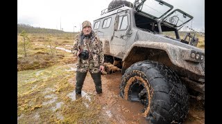 Вездеход Трэкол засадили в болоте.(Got stuck in a swamp on Trecol).