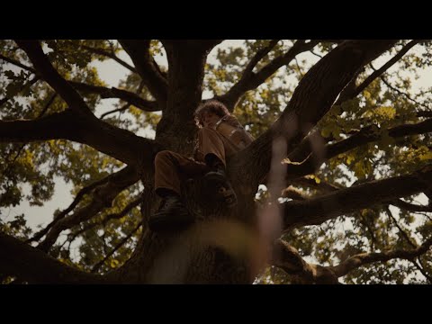 Elizabeth (Official Video)