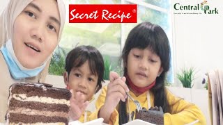 Cobain Cake Black and white dan American Brownis di Secret recipe|rasanya tak bisa di lupakan