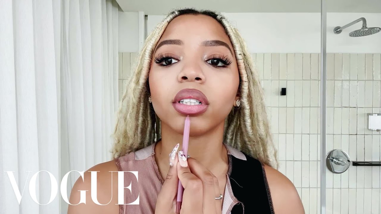Chlöe's Beauty Guide, From Sculpting Skin Care to Full Eyebrows | Beauty Secrets | Vogue