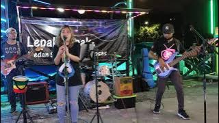 Dance Monkey -(Tones And I) Gempak Giler akak ni menyanyi Cover by 1/2 And Hour Band