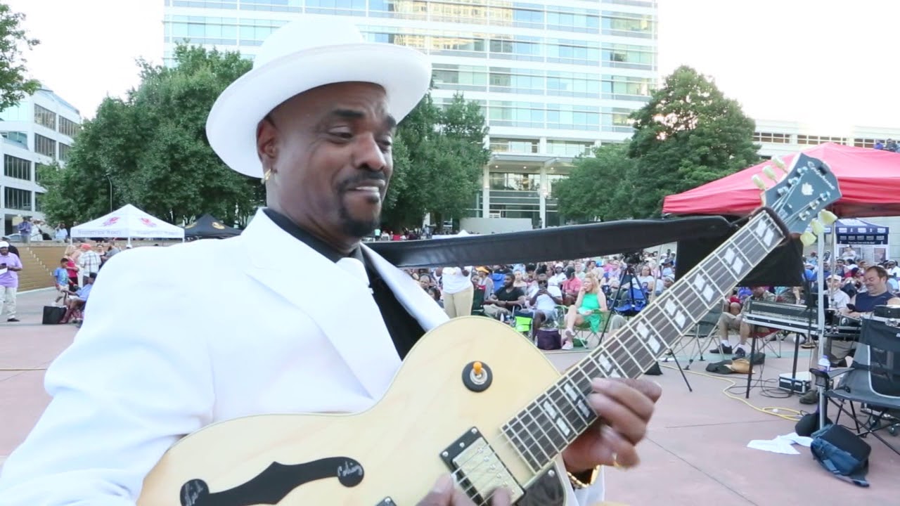 "When You Love Somebody" Live by Nick Colionne