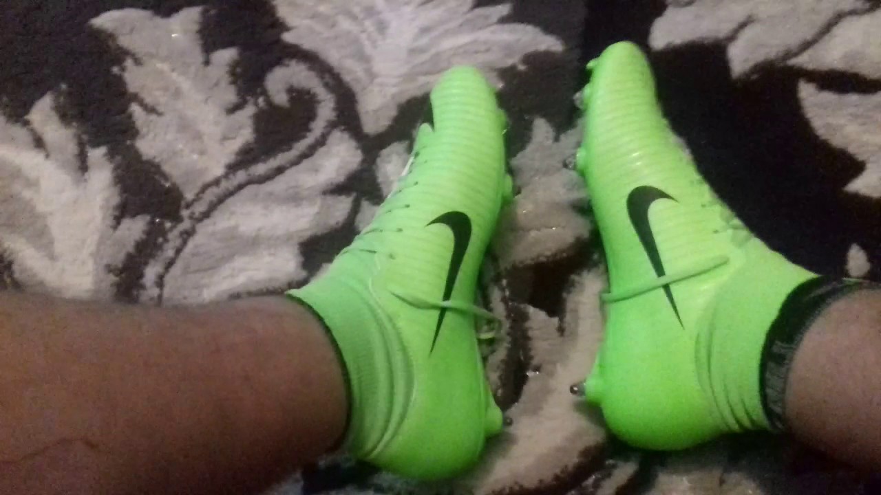 nike superfly neon green