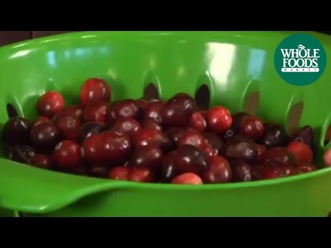 easy-homemade-cranberry-sauce-|-recipes-|-whole-food-markets