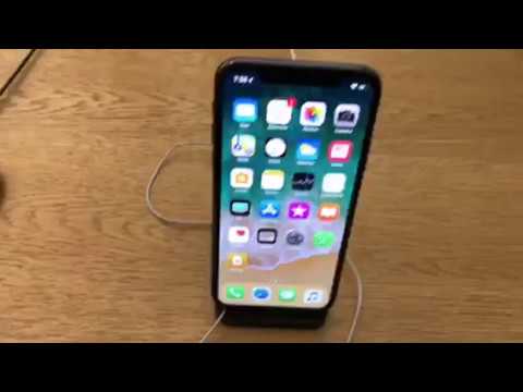 iPhone X vs iPhone 8 Plus At Apple Store Union Square SF