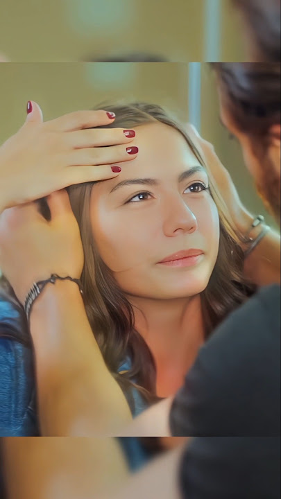 Sanem hit her head 😆♥️ Jaan Erkenci kus || Day Dreamer #shorts #trending #viralvideo #love #zhurek