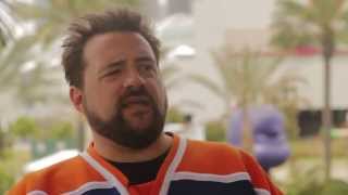 Plants vs. Zombies at Comic Con 2013: Day Three Highlights: Kevin Smith and Jason Mewes talk PvZ!