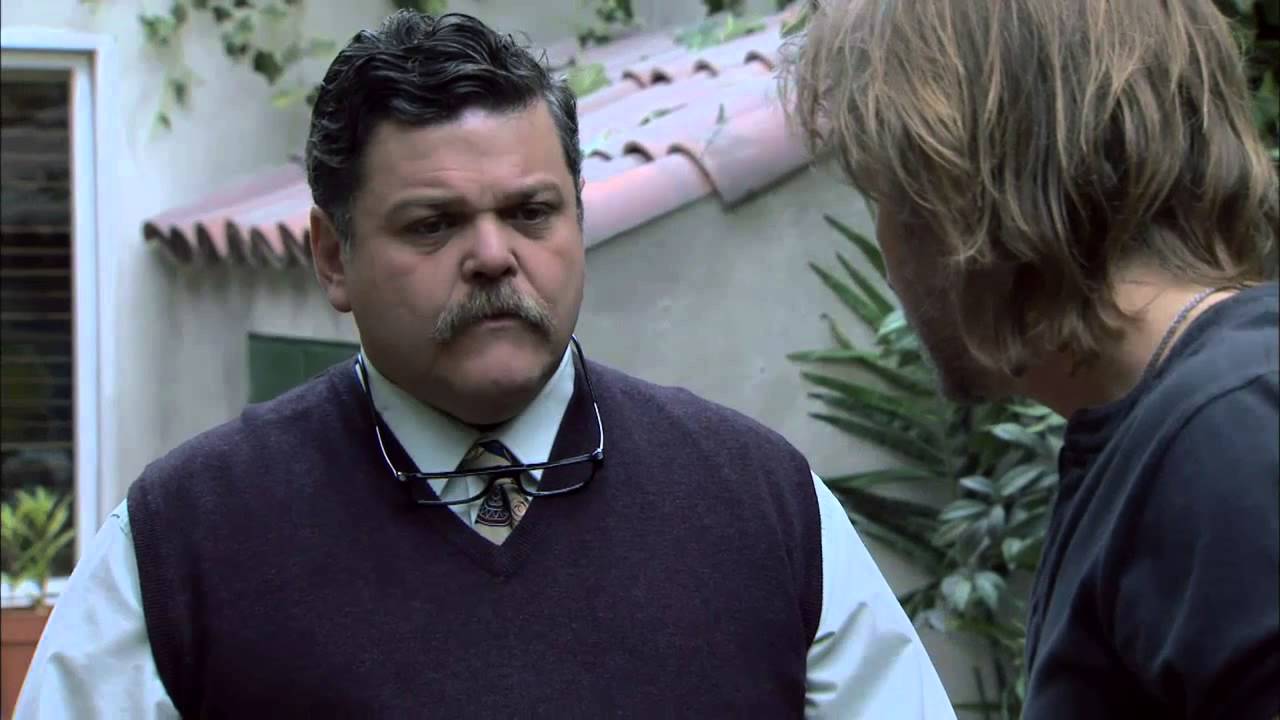 Farsantes - Lo peor Marcos: su hija de enamoró de Alberto