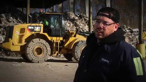 Cat® Waste Handler Wheel Loader