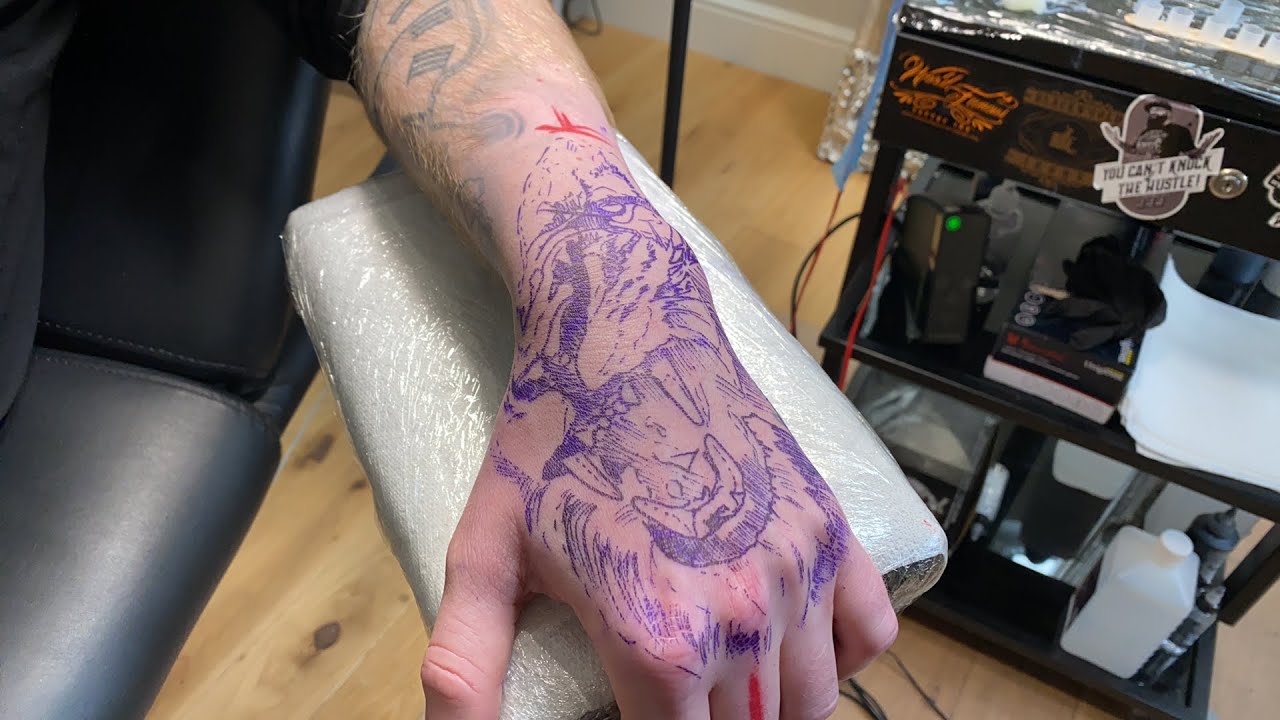 Live Tattoo Lion Hand Youtube